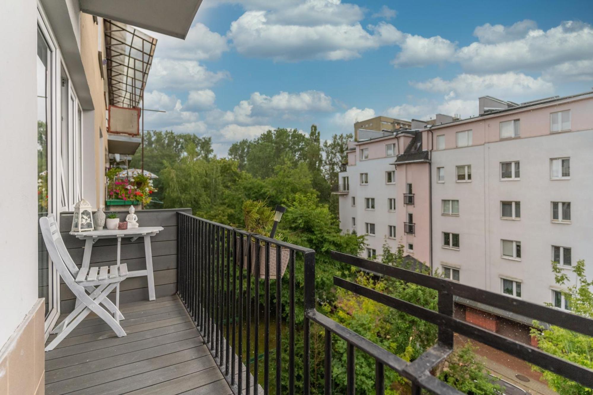 Sloneczny Apartament Monopolis Łódź Exteriör bild